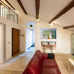 Casajusta Trastevere Roma